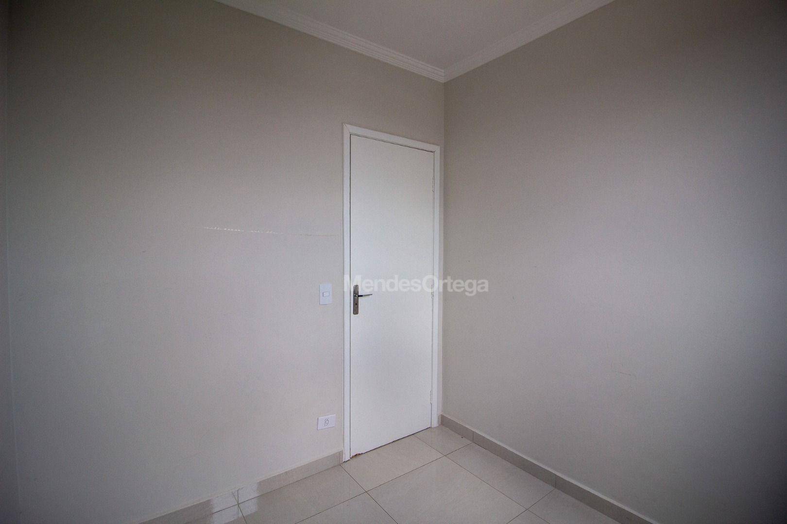 Apartamento para alugar com 3 quartos, 70m² - Foto 14