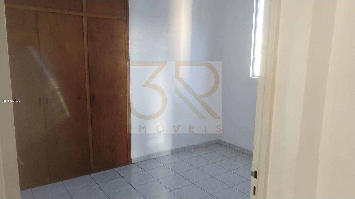 Apartamento para alugar com 2 quartos, 57m² - Foto 11