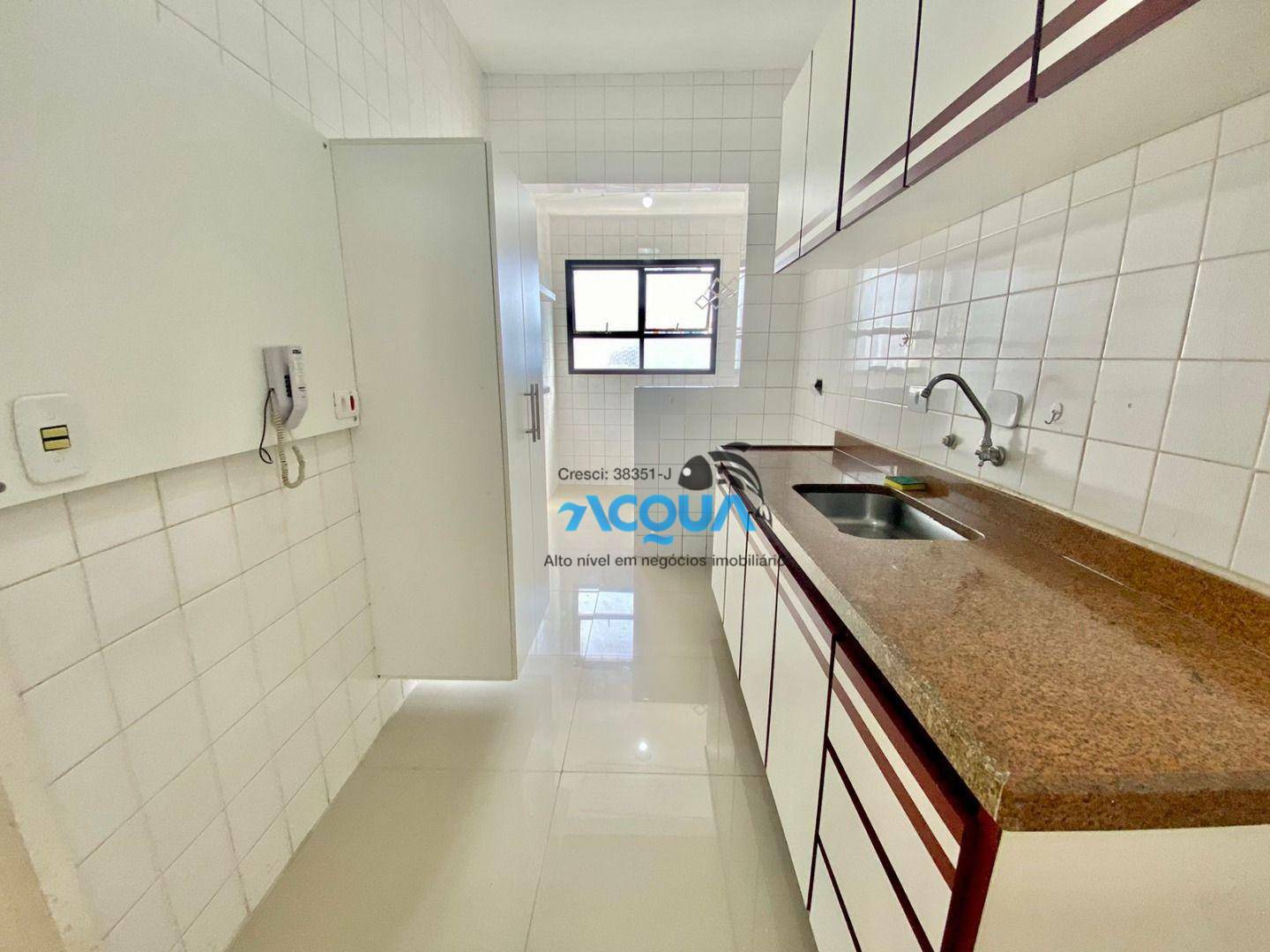 Apartamento à venda com 2 quartos, 70m² - Foto 8