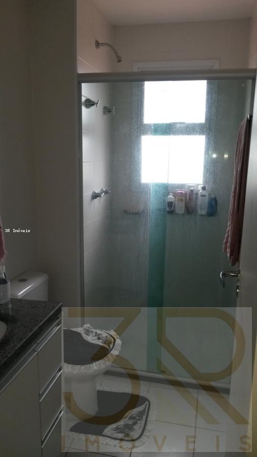 Apartamento à venda com 2 quartos, 70m² - Foto 21