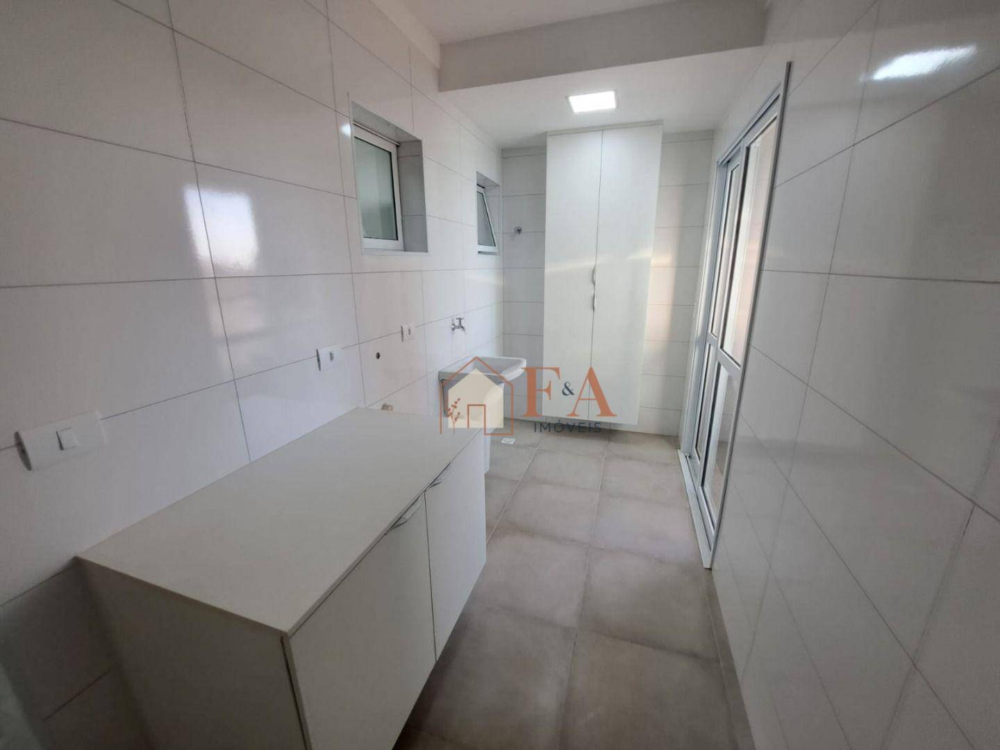 Apartamento à venda com 3 quartos, 140m² - Foto 15