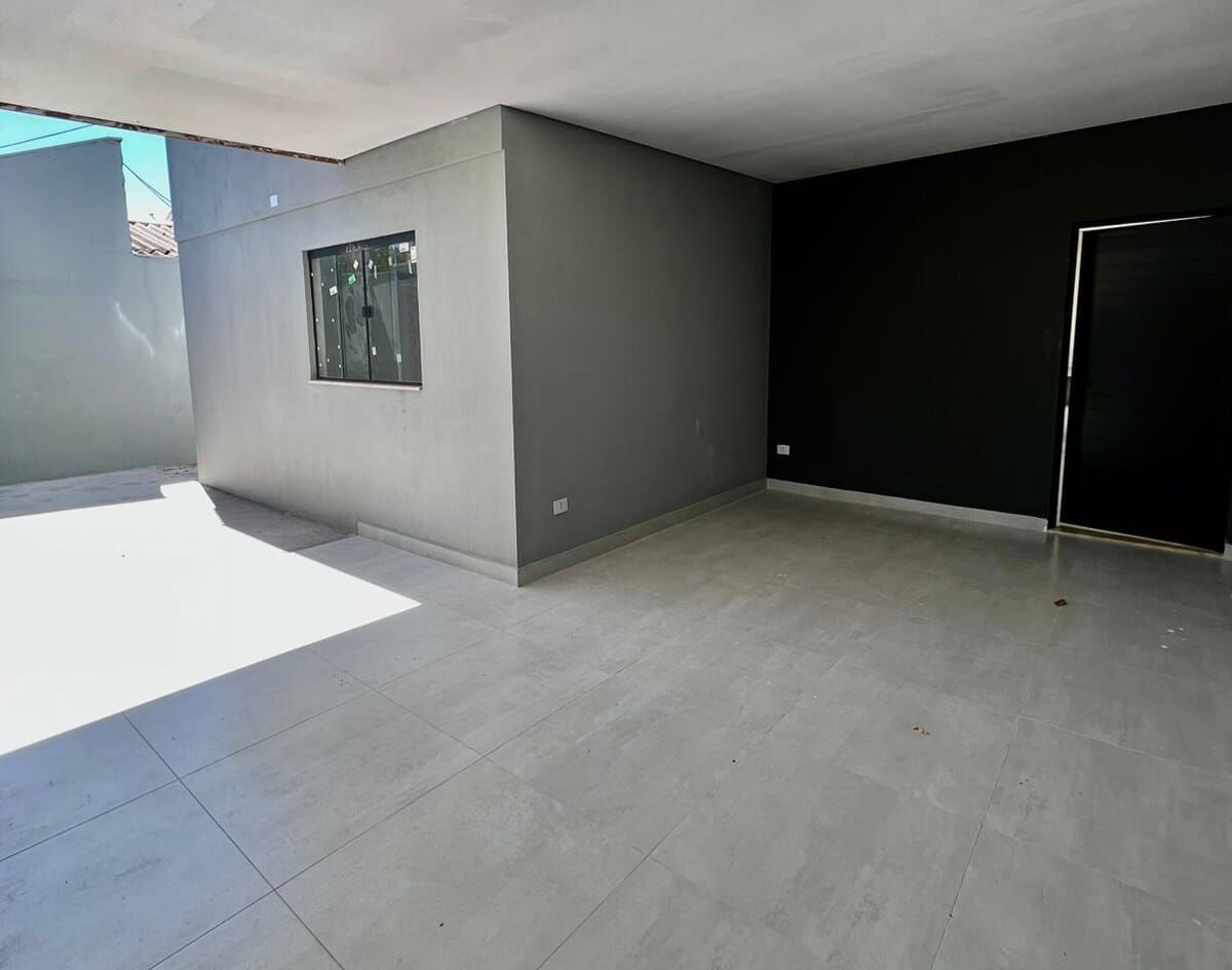 Casa à venda com 3 quartos, 170m² - Foto 2