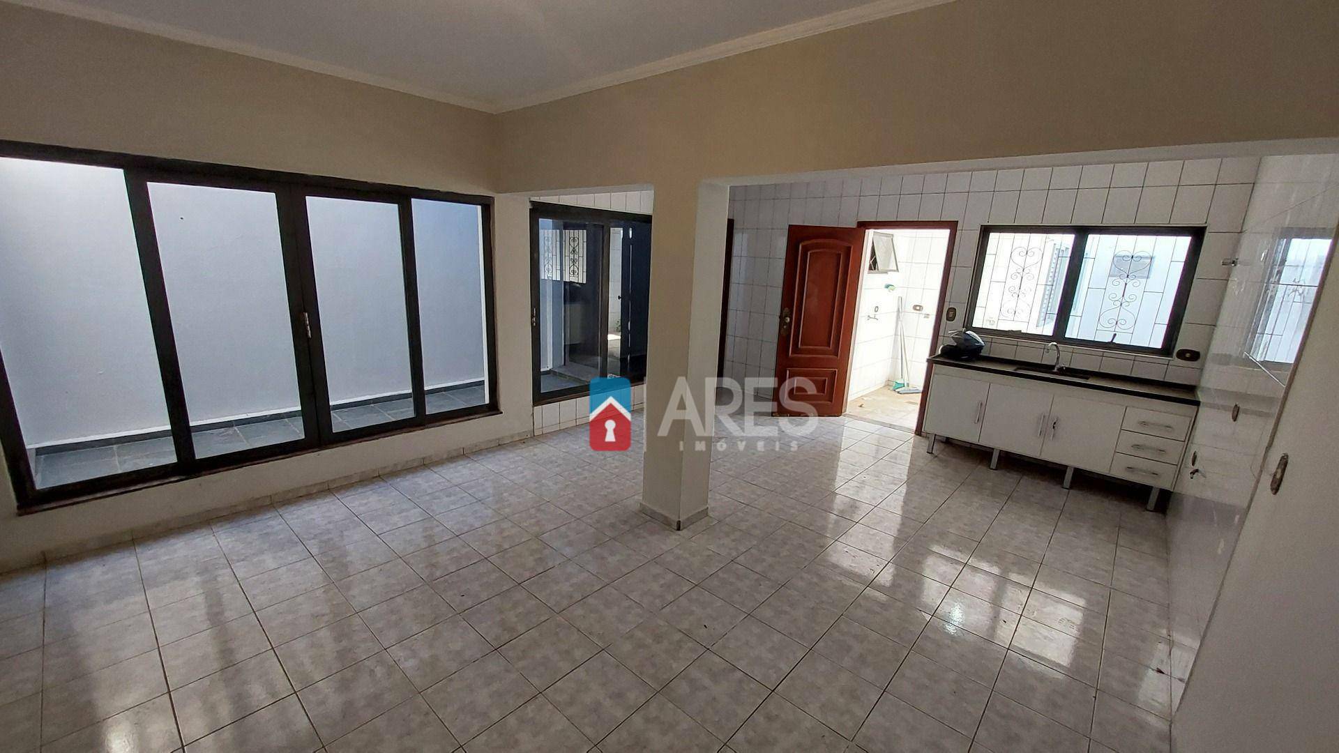 Casa à venda com 3 quartos, 188m² - Foto 5