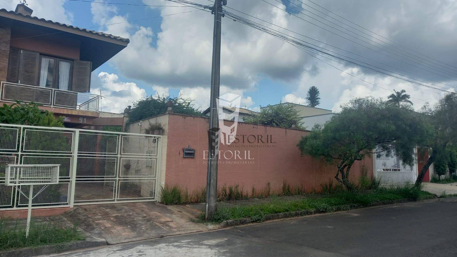 Sobrado à venda com 2 quartos, 158m² - Foto 2