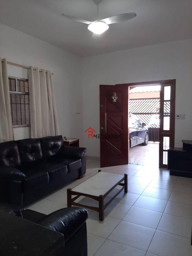 Casa à venda com 3 quartos, 82m² - Foto 6