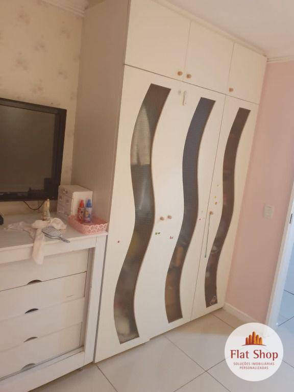 Apartamento à venda com 3 quartos, 60m² - Foto 12