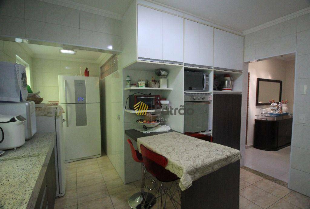 Sobrado à venda com 4 quartos, 259m² - Foto 18