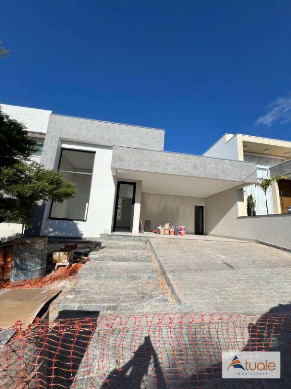 Casa de Condomínio à venda e aluguel com 3 quartos, 225m² - Foto 1