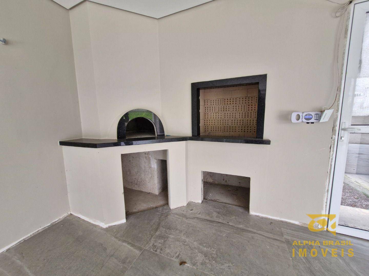 Casa à venda com 4 quartos, 371m² - Foto 27