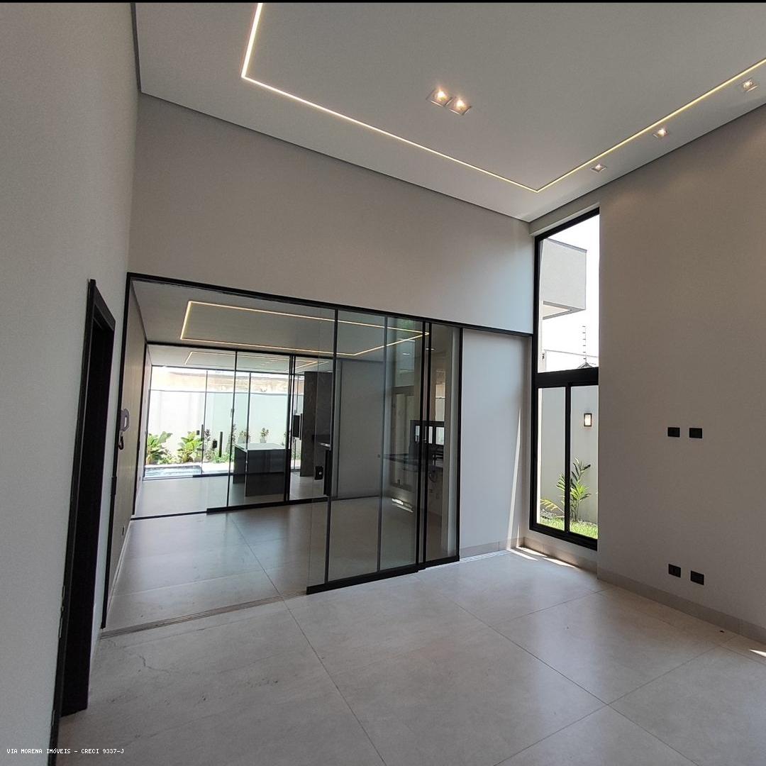 Casa à venda com 3 quartos, 360m² - Foto 3