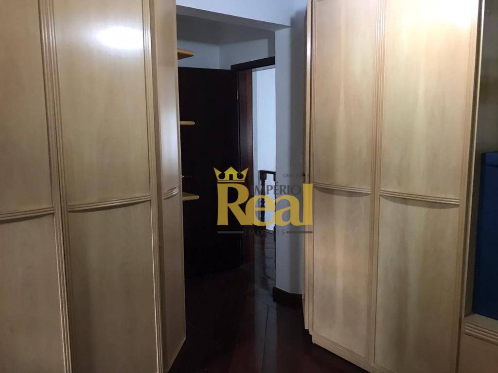 Sobrado à venda com 4 quartos, 408m² - Foto 20