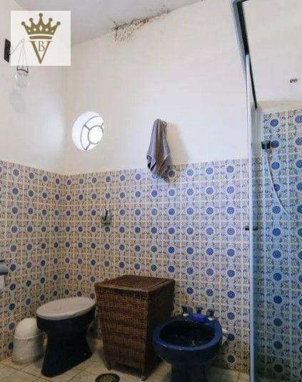 Casa à venda com 2 quartos, 300m² - Foto 7