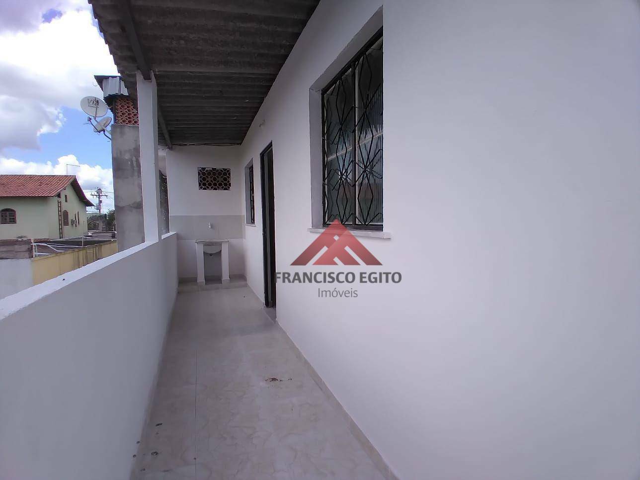 Casa à venda com 2 quartos, 100m² - Foto 13