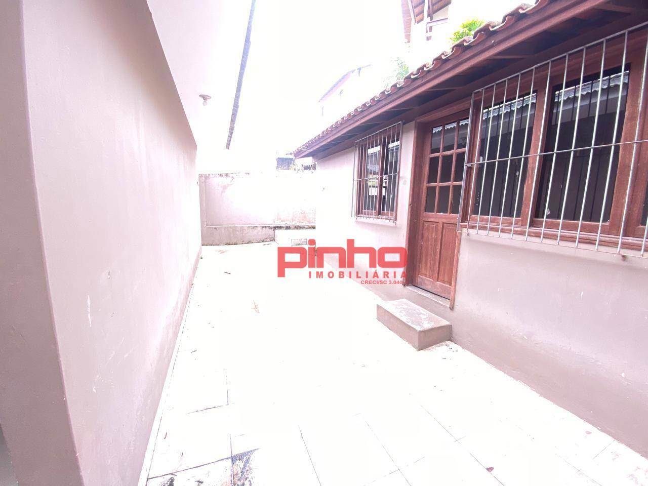 Casa à venda e aluguel com 3 quartos, 140m² - Foto 23