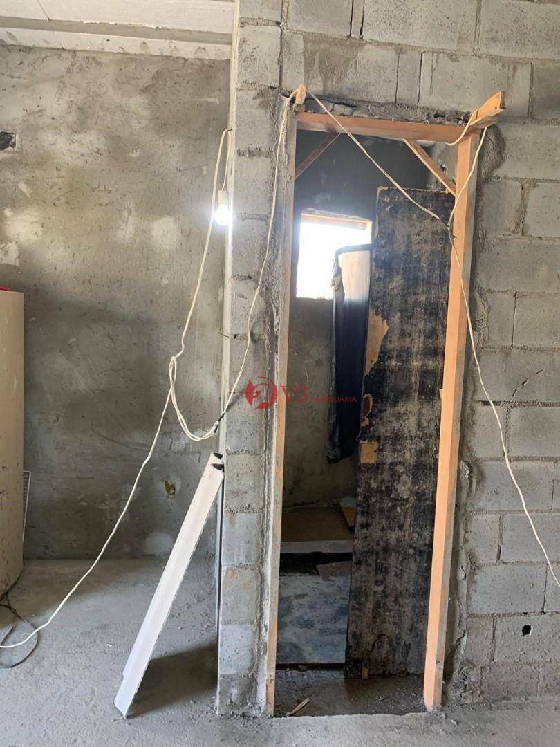 Sobrado à venda com 3 quartos, 110m² - Foto 4