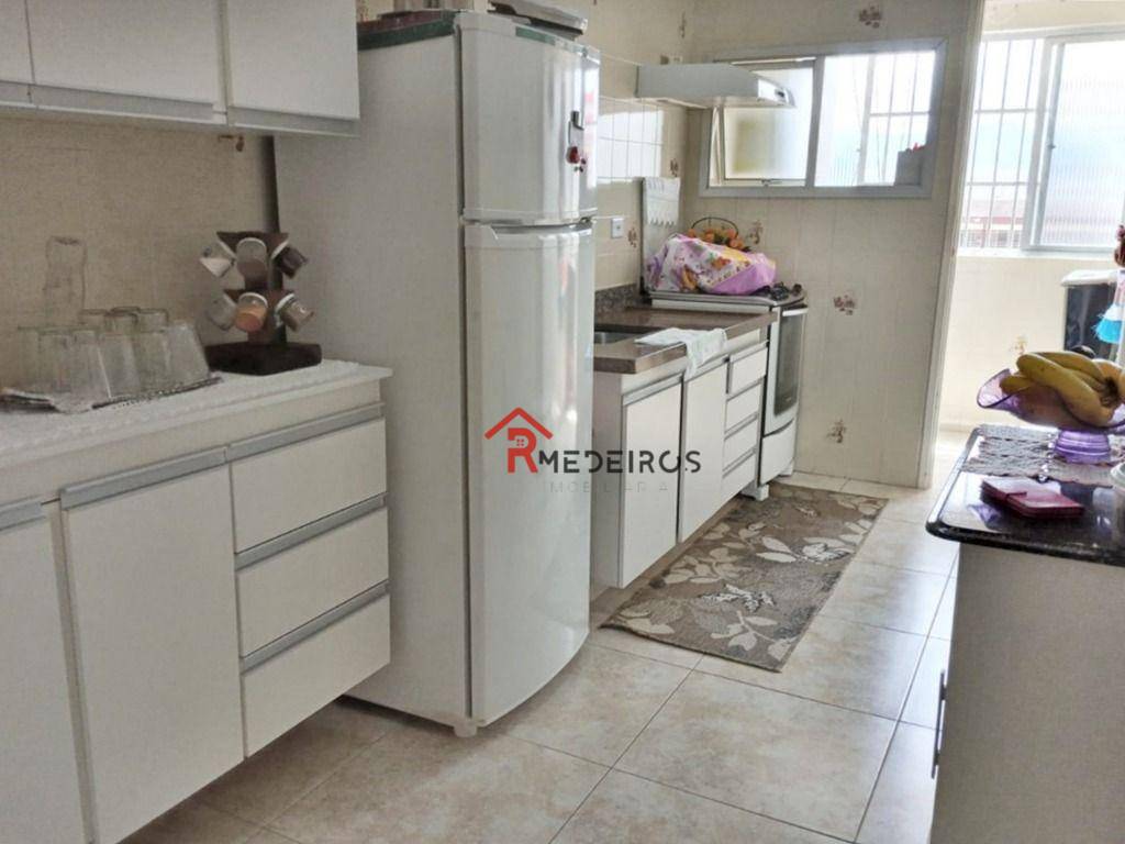 Apartamento à venda com 2 quartos, 66m² - Foto 4