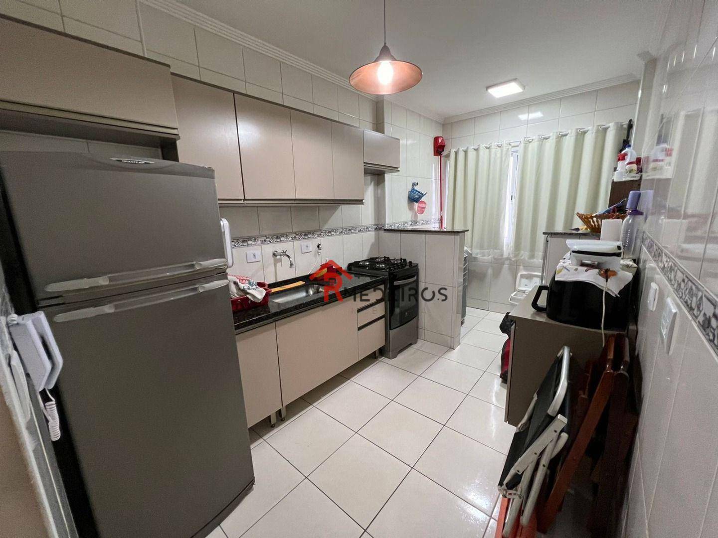 Apartamento à venda com 1 quarto, 55m² - Foto 11