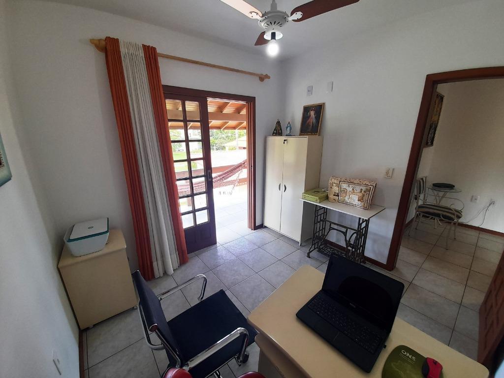 Casa à venda com 4 quartos, 350m² - Foto 22