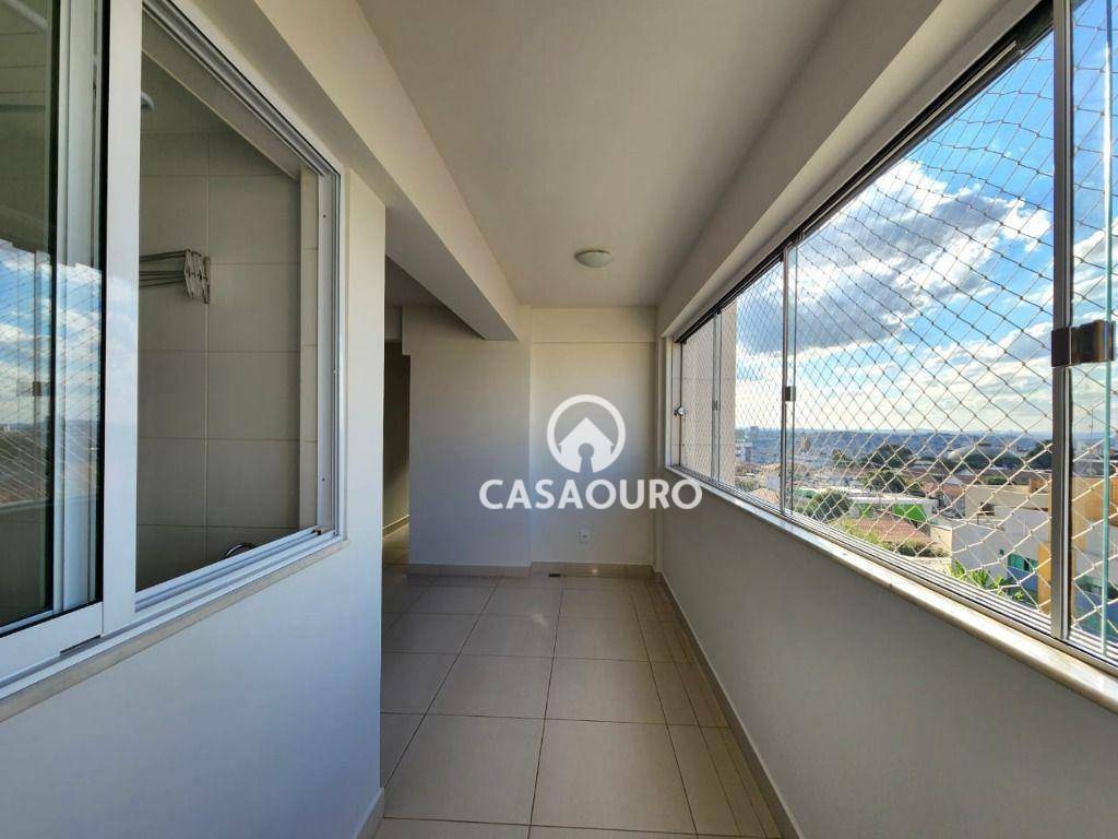 Apartamento à venda com 3 quartos, 74m² - Foto 4