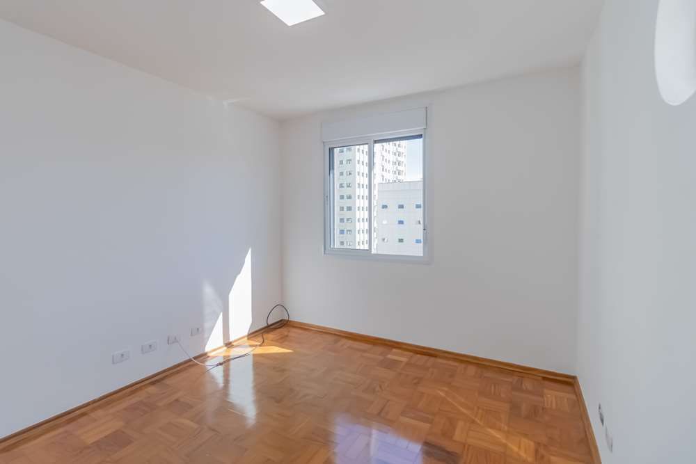 Apartamento à venda com 3 quartos, 105m² - Foto 10