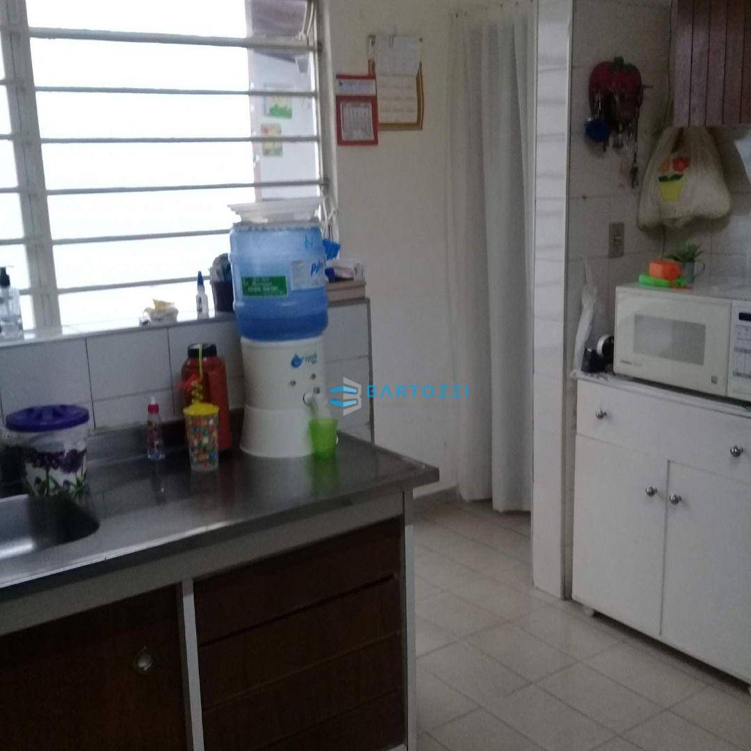 Casa à venda com 2 quartos, 180m² - Foto 16