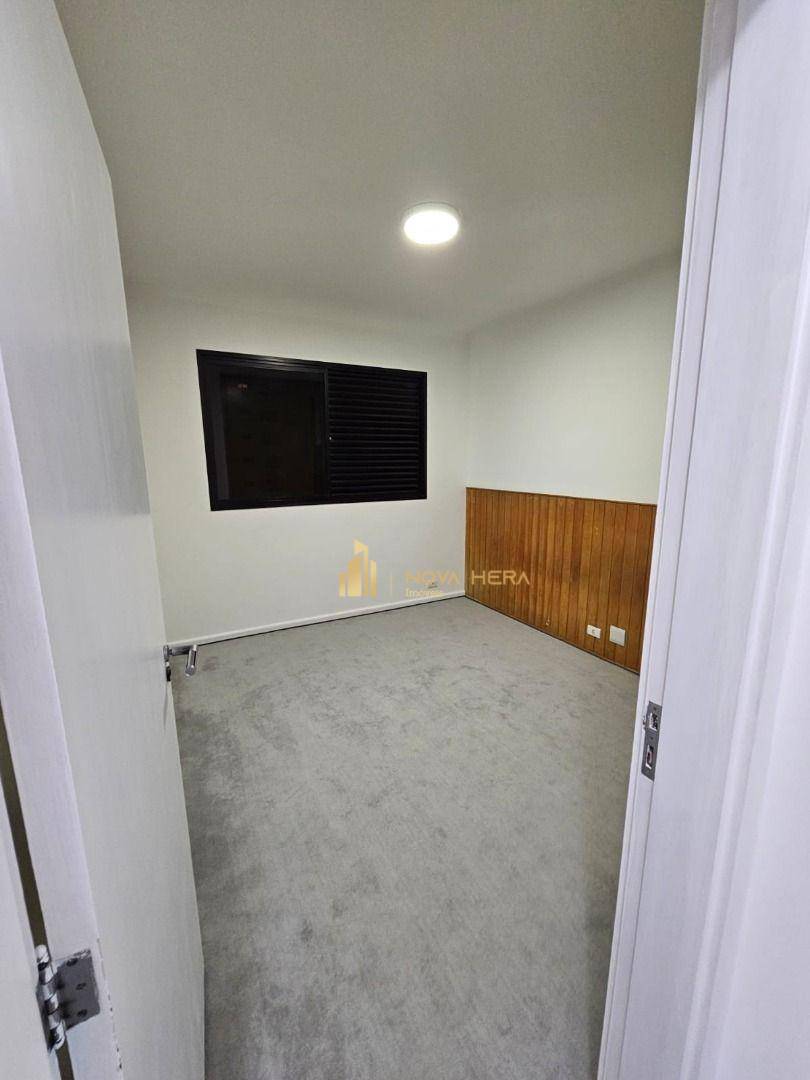 Apartamento à venda com 3 quartos, 154m² - Foto 8