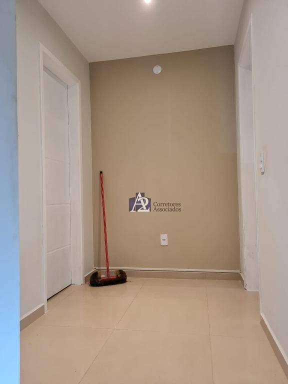 Casa à venda com 3 quartos, 215m² - Foto 24