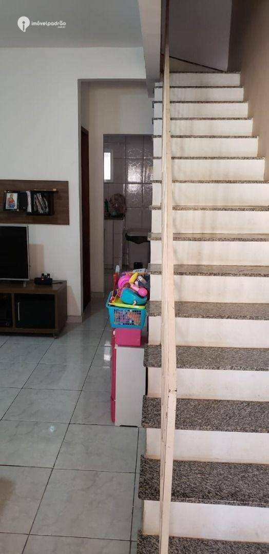 Casa à venda e aluguel com 2 quartos, 71m² - Foto 4