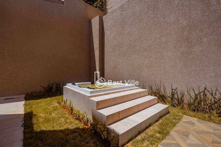 Casa de Condomínio à venda e aluguel com 4 quartos, 600m² - Foto 6