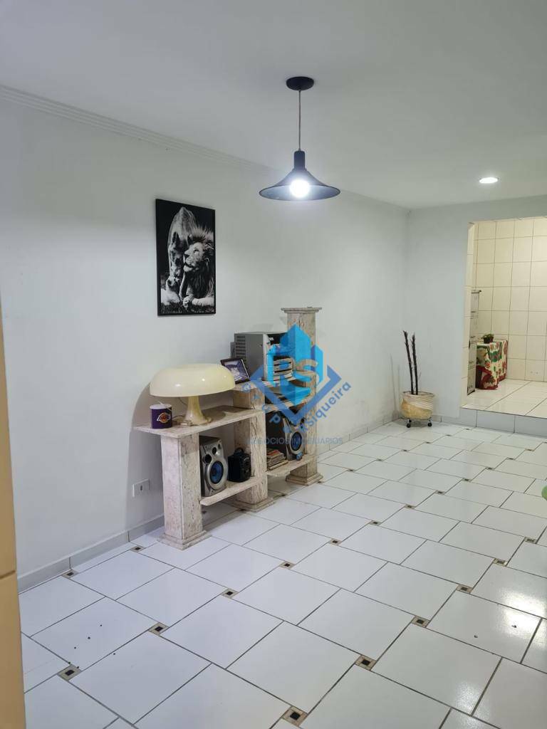 Sobrado à venda com 3 quartos, 188m² - Foto 5