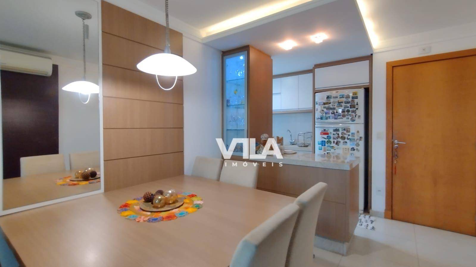 Apartamento à venda com 3 quartos, 98m² - Foto 2