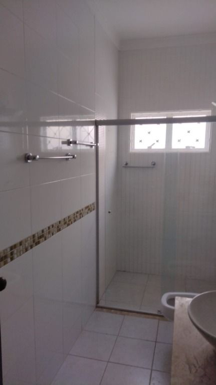 Casa à venda com 3 quartos, 360m² - Foto 11