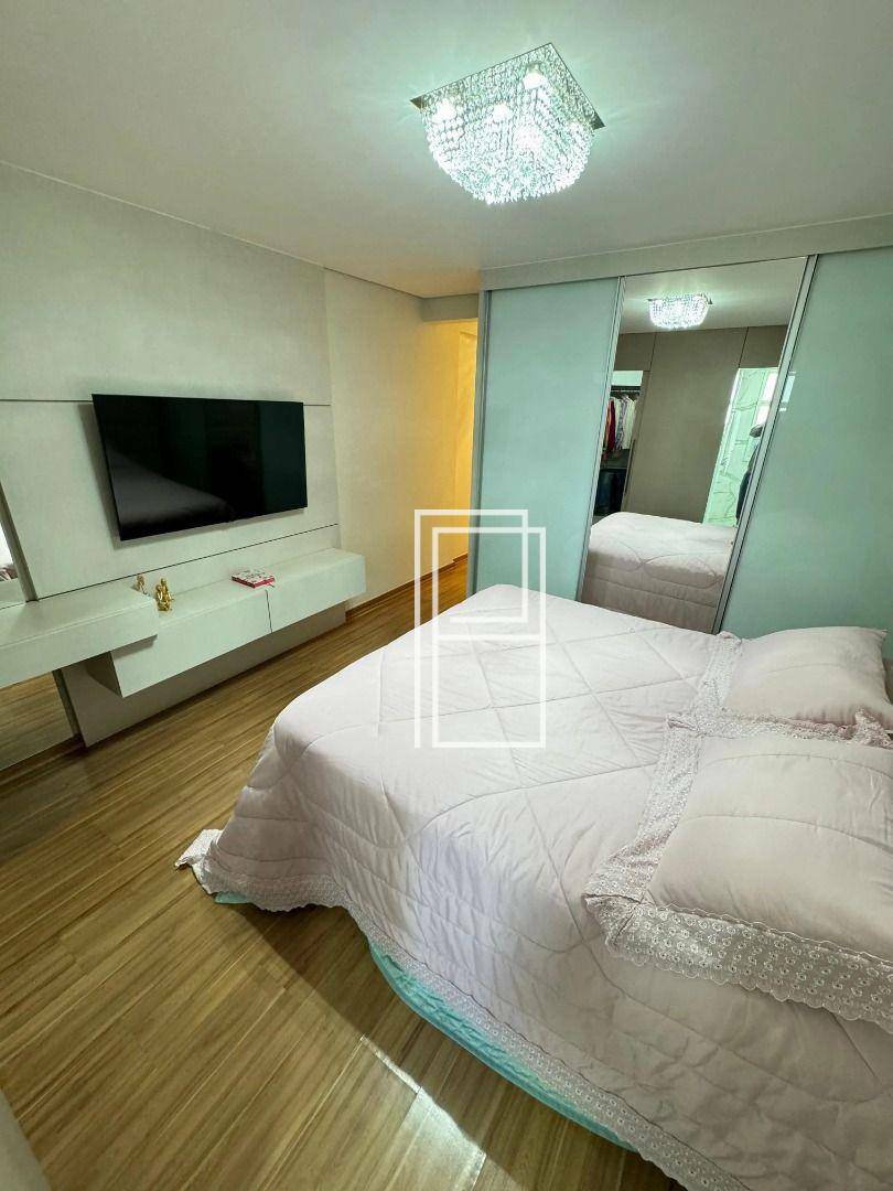 Apartamento à venda com 4 quartos, 147m² - Foto 6