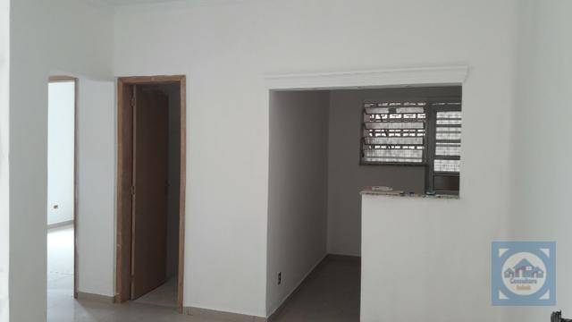 Apartamento à venda com 2 quartos, 65m² - Foto 2