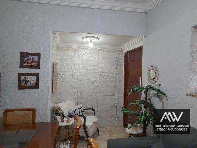 Casa à venda com 2 quartos, 340m² - Foto 2