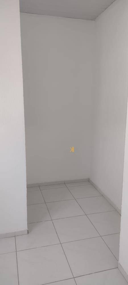 Casa à venda com 3 quartos, 88m² - Foto 14