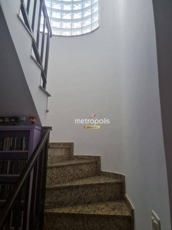 Sobrado à venda com 4 quartos, 260m² - Foto 46