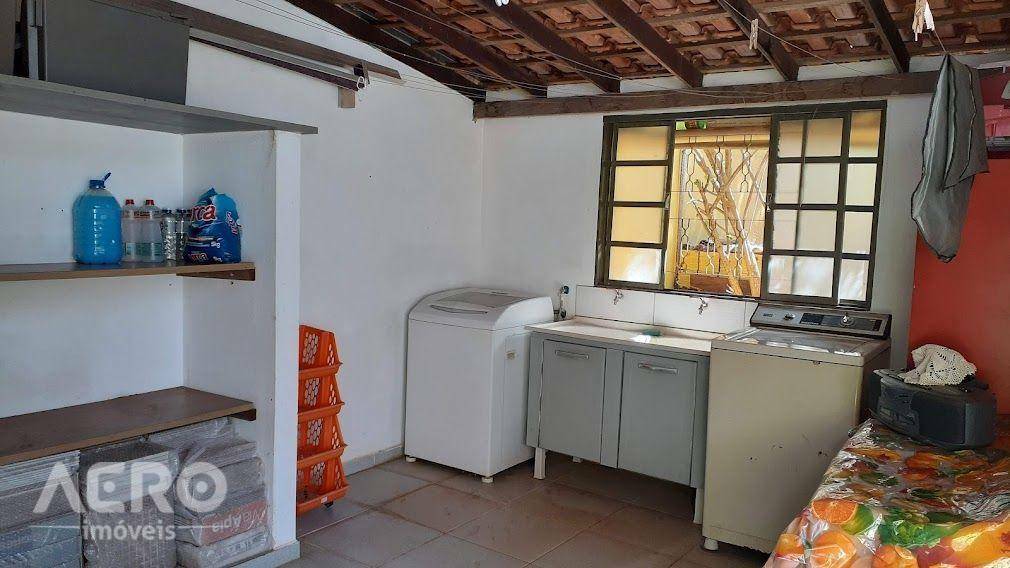 Casa à venda com 6 quartos, 350m² - Foto 21