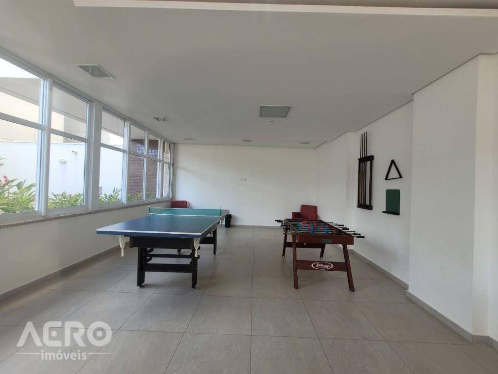 Apartamento à venda com 2 quartos, 70m² - Foto 15