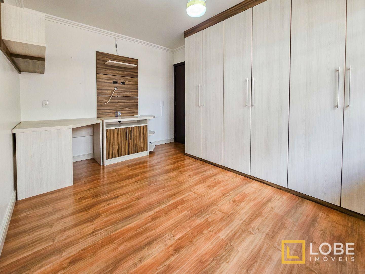 Casa à venda com 3 quartos, 300m² - Foto 29