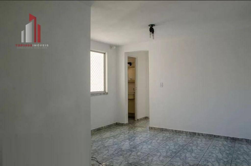 Apartamento à venda com 2 quartos, 49m² - Foto 2