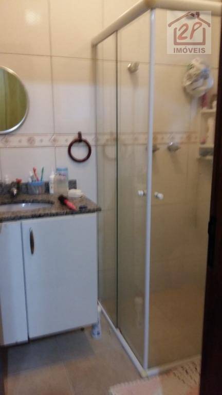 Casa à venda com 3 quartos, 200m² - Foto 30