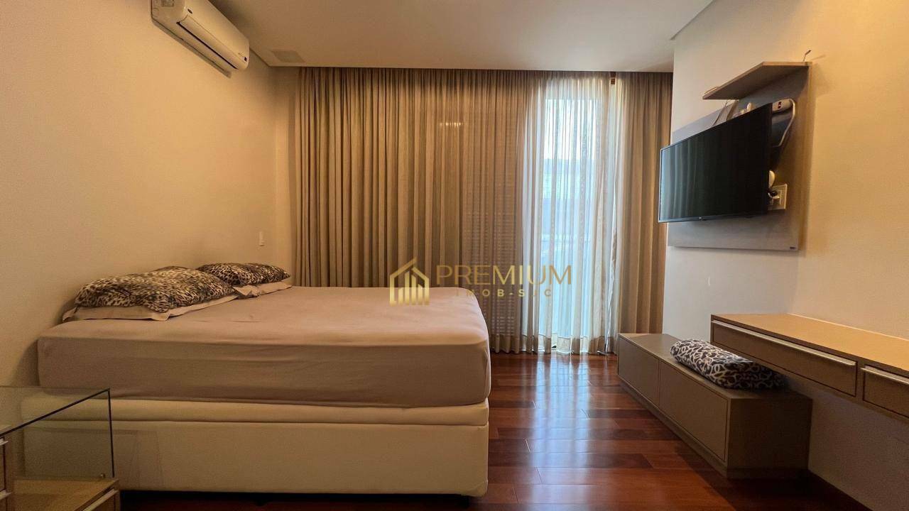 Sobrado à venda com 4 quartos, 350m² - Foto 2