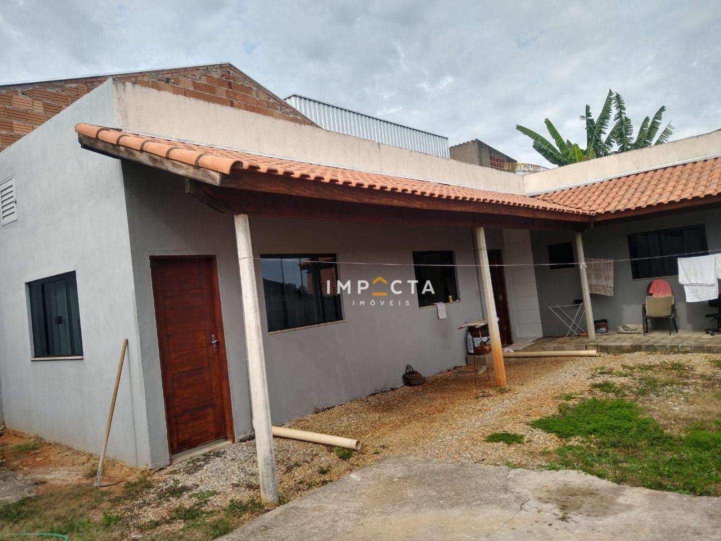 Casa à venda com 2 quartos, 95m² - Foto 1