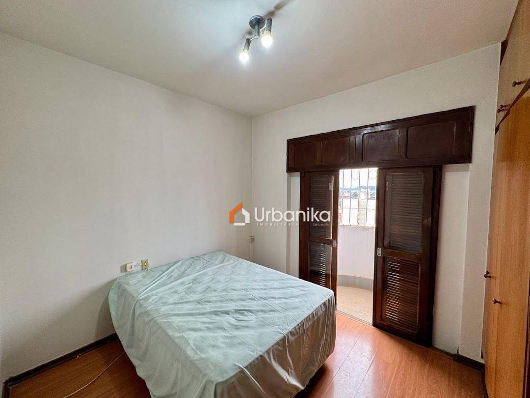 Apartamento, 3 quartos, 133 m² - Foto 2
