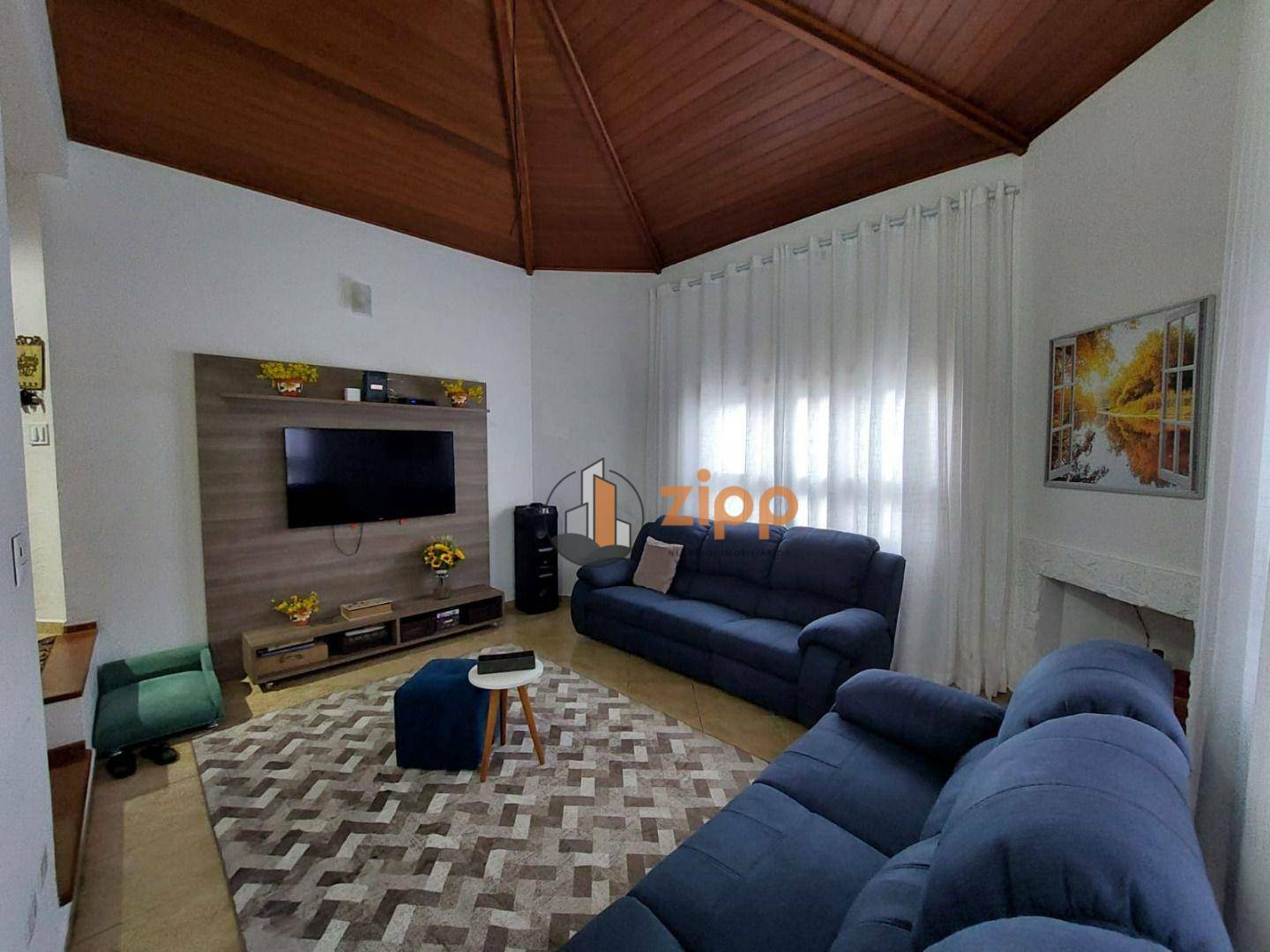 Sobrado à venda com 3 quartos, 282m² - Foto 2