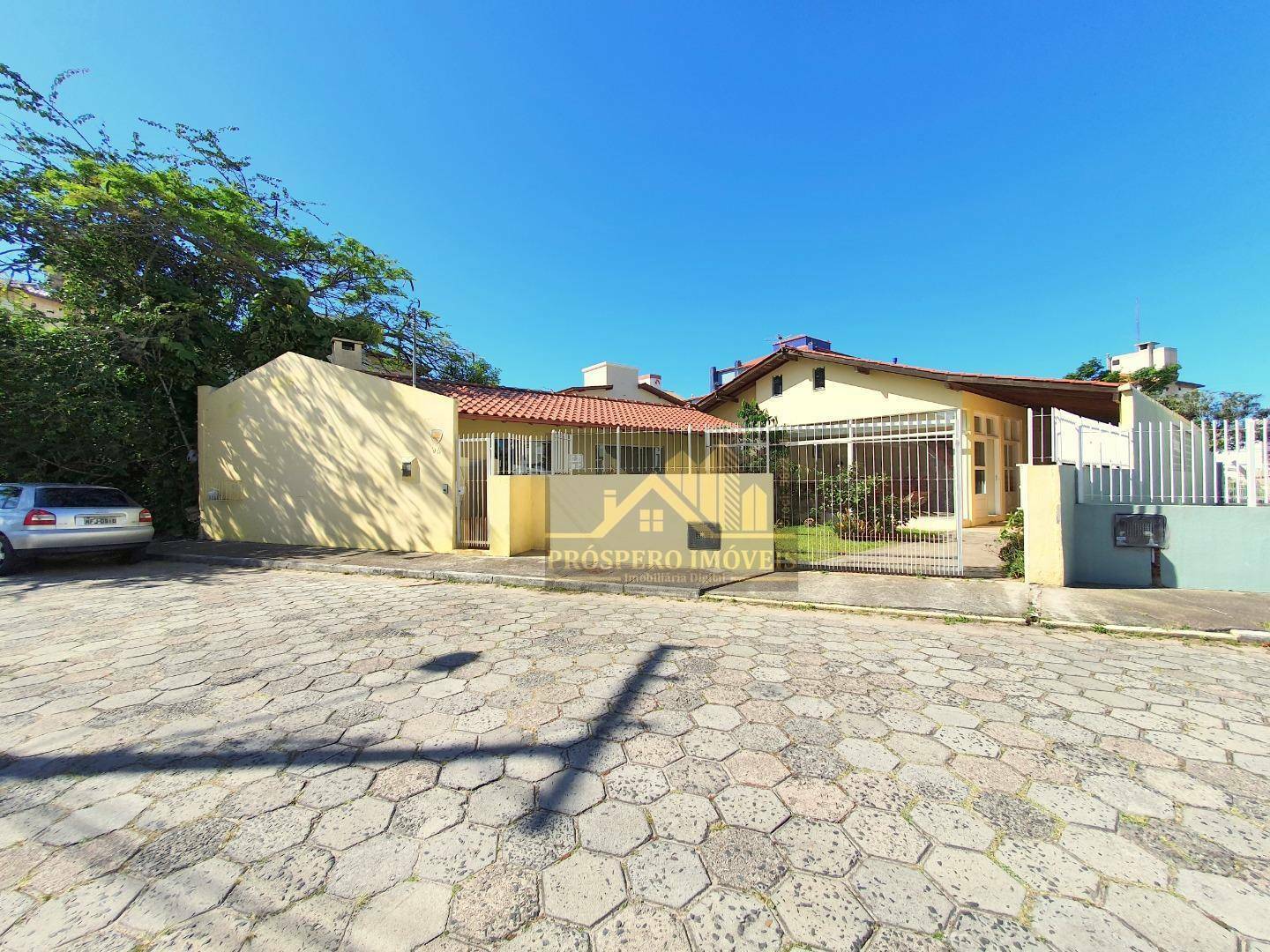 Casa à venda e aluguel com 4 quartos, 260m² - Foto 33