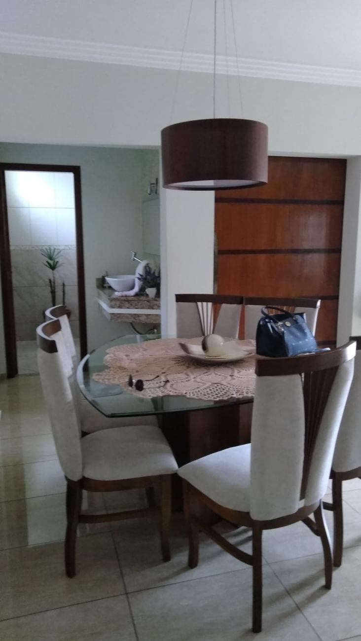 Casa à venda com 3 quartos, 200m² - Foto 5