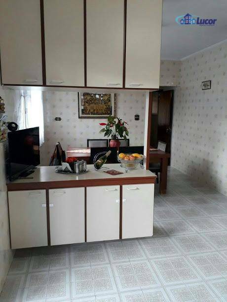 Casa à venda com 4 quartos, 195m² - Foto 4