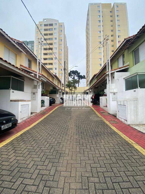 Sobrado à venda com 3 quartos, 70m² - Foto 18